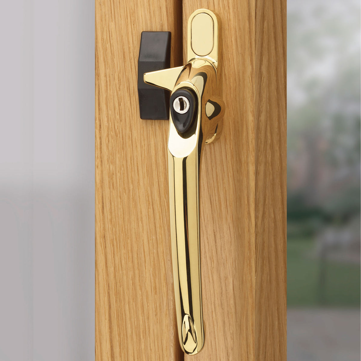 Maxim Cockspur Locking Window Handle Right Hand