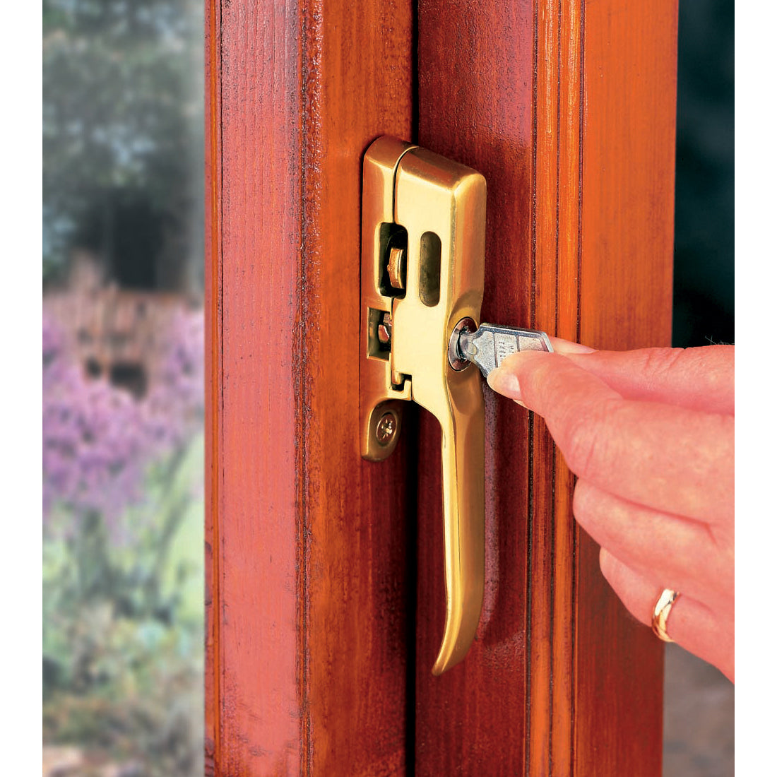 Lockable Handle