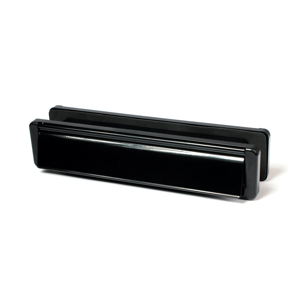 Nu Mail Edge Door Letterplate