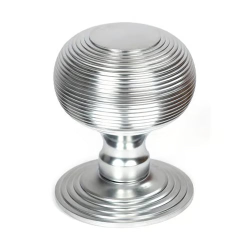 Beehive Centre Door Knob (LEAD TIME: 2-3 DAYS)