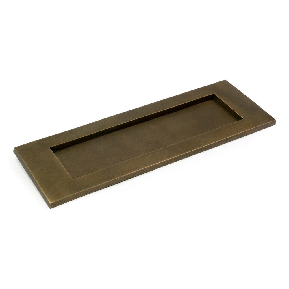 Large Letter Plate (LEAD TIME: 2-3 DAYS)