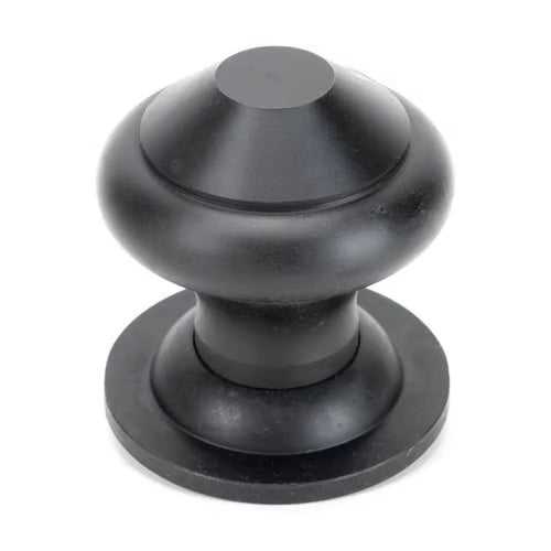 Regency Centre Door Knob (LEAD TIME: 2-3 DAYS)